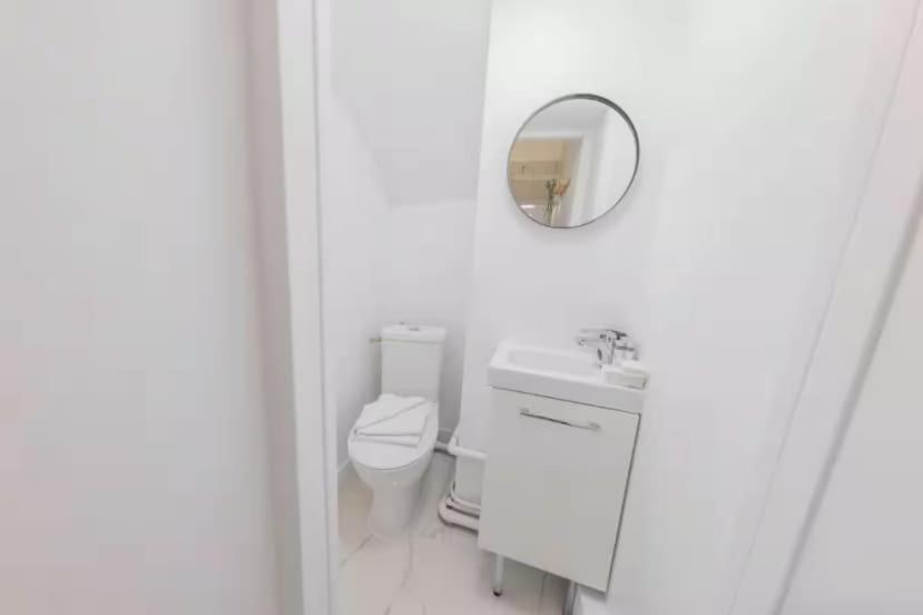 Charming Apartment Near Gare De L'Est Párizs Kültér fotó